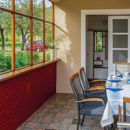 3 Bedroom Gorgeous Home In Banjol Ferienhaus